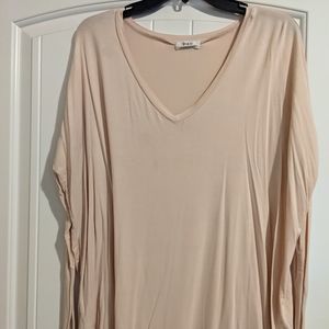 Gently Used Piko Top Cream Size Medium